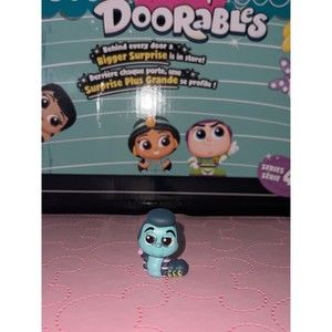 Caterpillar Disney Doorable